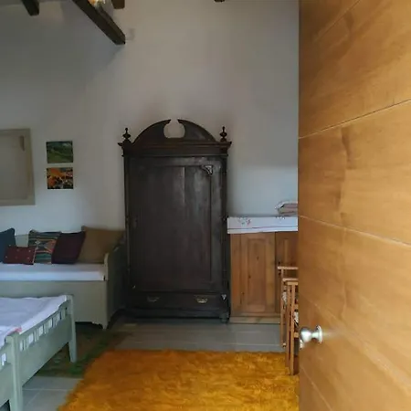 Apartamento Stone Built Manesi