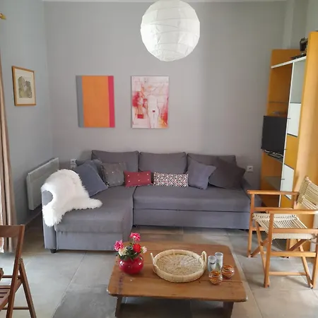 Apartamento Stone Built Manesi